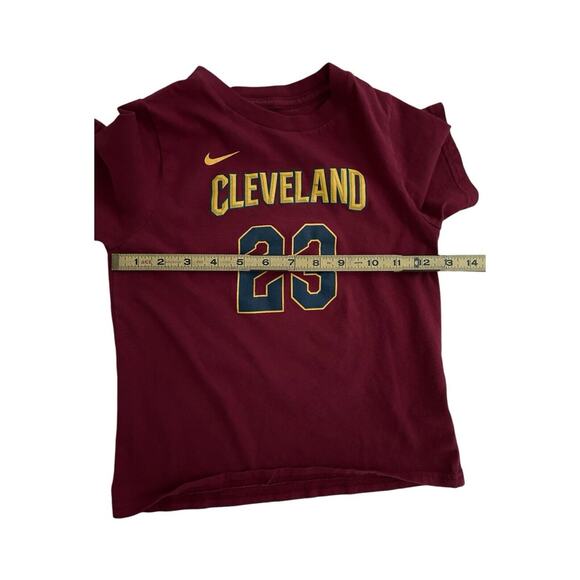 Nike Cleveland Cavs LeBron James T Shirt Size Youth M - Picture 3 of 5